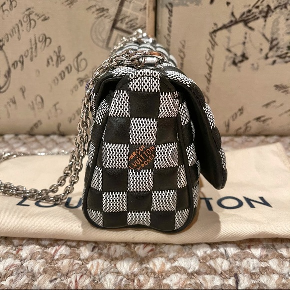 Louis Vuitton Calfskin Damier Twist BB Shouldr Bag - Picture 3 of 16